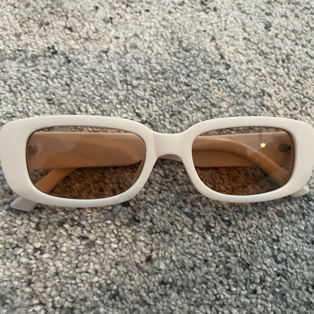 Stylish Cream Sunglasses